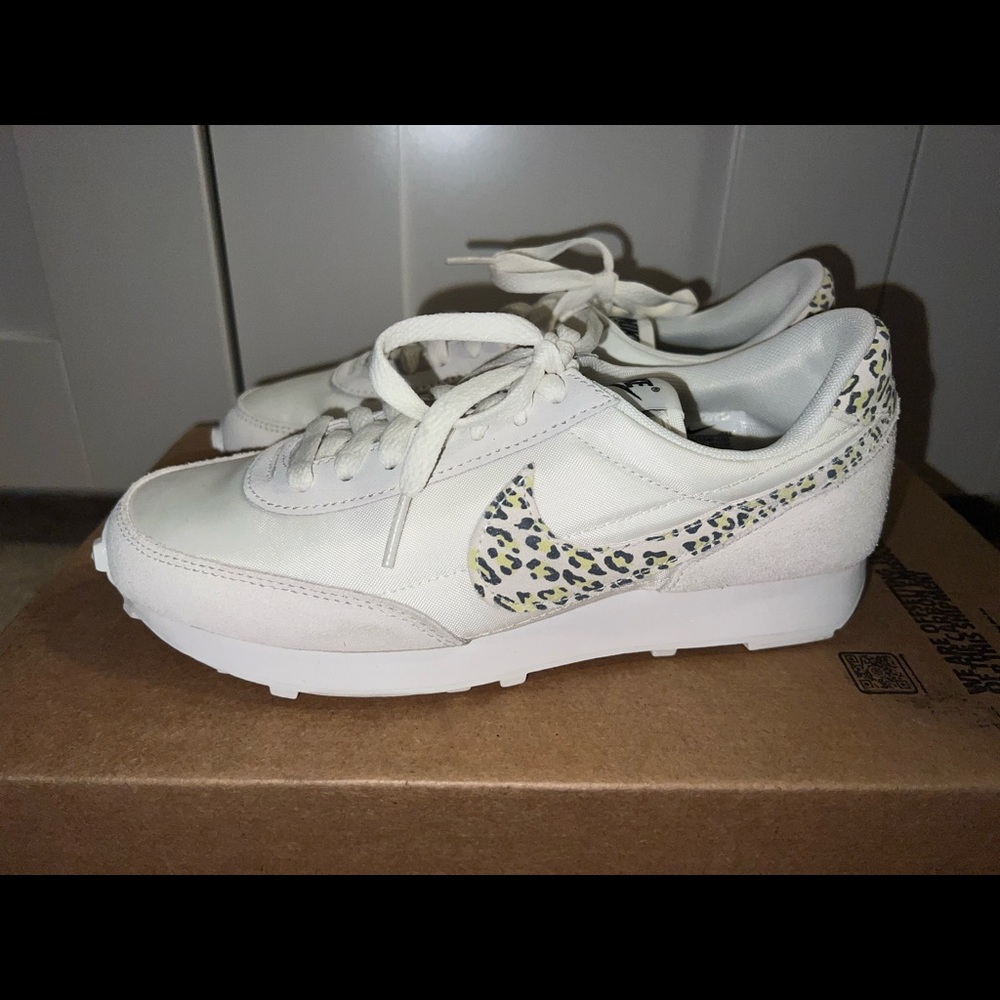 Nike DBreak SE